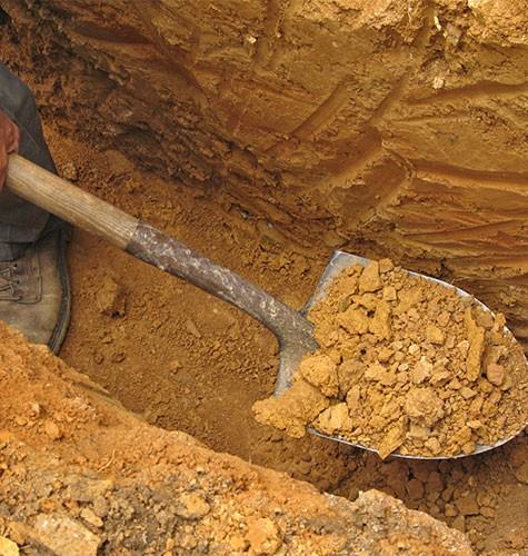 Разработка грунта и котлована в Кирове (Кировская область)